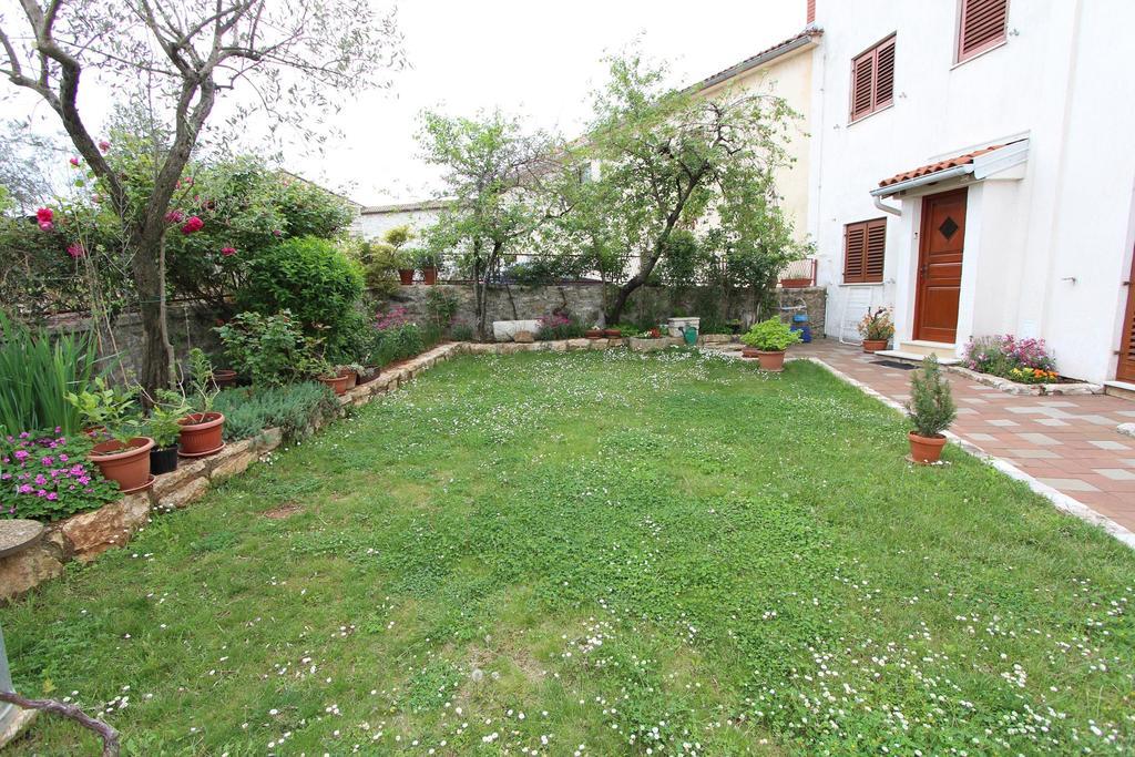 Guest House Liliana Rovinj Bagian luar foto