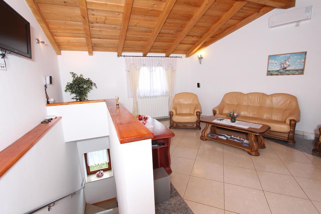 Guest House Liliana Rovinj Ruang foto